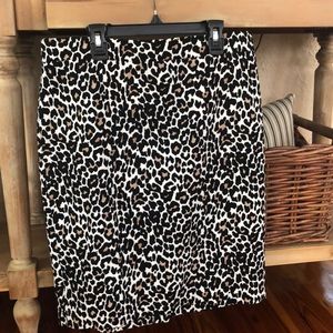 J Crew Factory Pencil Skirt 🐆